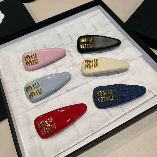 Miumiu缪缪新款发箍