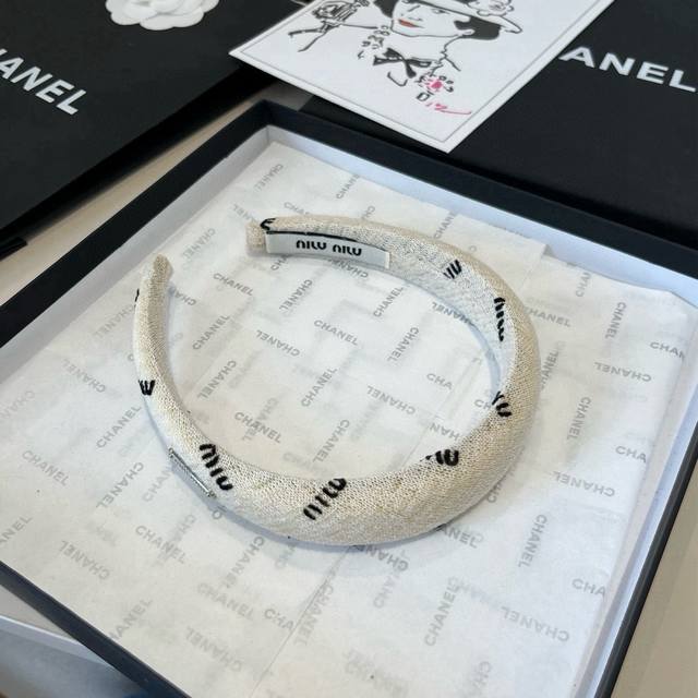 Miumiu缪缪新款发箍