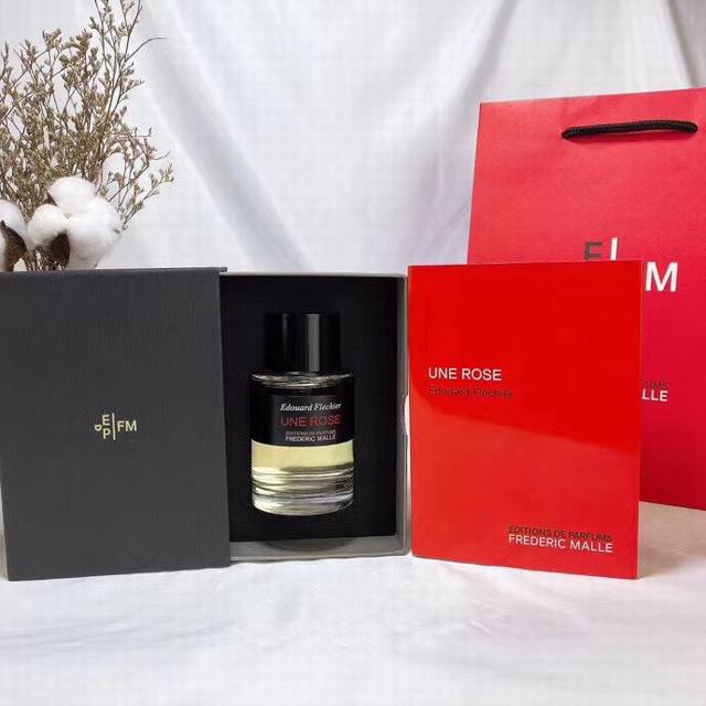 专柜品质Frederic Malle 德瑞克.马尔 Mlfm这个品牌最出名的香莫过于“一轮玫瑰”，这支香相信很多人都听说过她的大名，在国内的香水圈沙龙香里排名第
