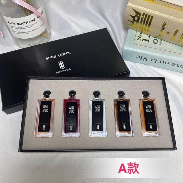 专柜品质芦丹氏香水5件套小样装A款超级迷你可爱[可怜]，超萌少女心，喷头小样滴抹式，五只味道分别为：橙花，柏林少女，孤儿怨女，北非东风，琥珀君王