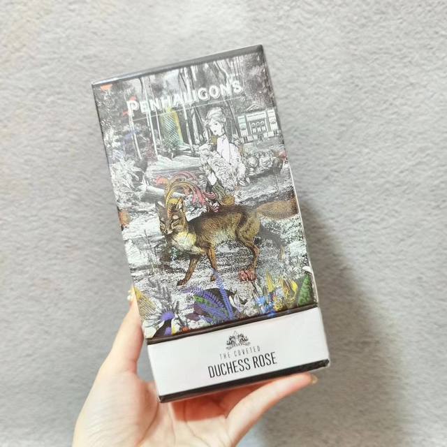 专柜品质潘海利根兽首香水75Ml狐狸专柜品质潘海利根兽首香水狐狸#75Ml木盒包装，狐狸香调：东方花香调 气味：橘子 玫瑰 麝香 木质香 属性：女香