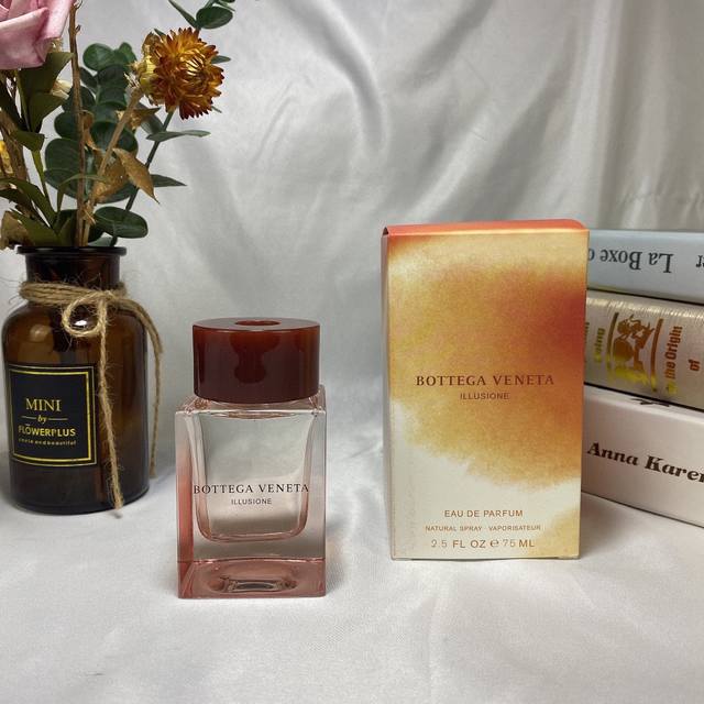 专柜品质 宝缇嘉蝶家幻境女士香水75Ml 香调:木质花香调；前调:香柠檬黑加仑；中调:橙花无花果叶；后调:零陵香豆橄棪树；属性:女香；标签:柑橘绿叶木香浓郁白色