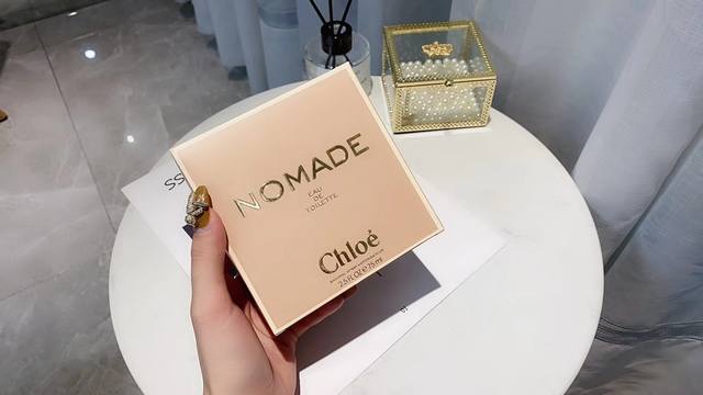 专柜品质克洛伊新品Chloe Nomade小猪包女士香水Ed Ml清新西普花香小苍兰寇依Chloe 小猪包香水强烈安利少女们看过来甜系少女必备了一直觉得Chlo