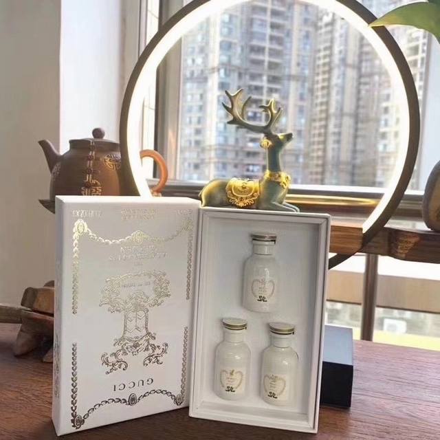 专柜品质古驰炼金士花园香水小样10Ml三件套！10Ml×3。内含：老虎，松鼠，天鹅。