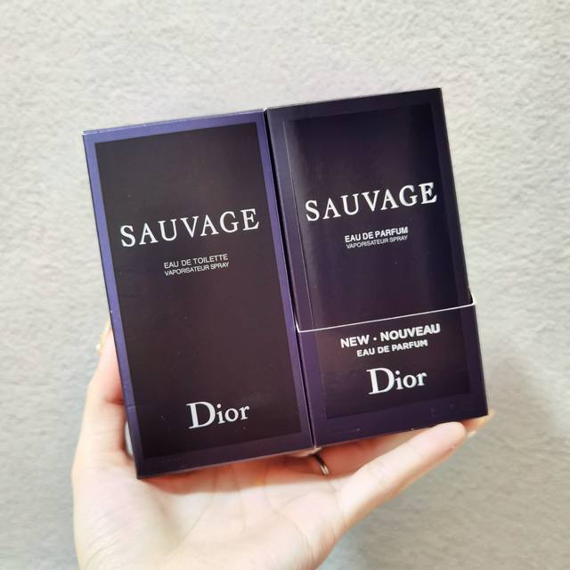 专柜品质迪奥旷野香水 Ml专柜品质2款味道：Edt淡香#Edp浓香！Dior迪奥Sauvage清新之水 Ml旷野男士瓶盖带磁性自动回位的哦Sauvage 旷野男