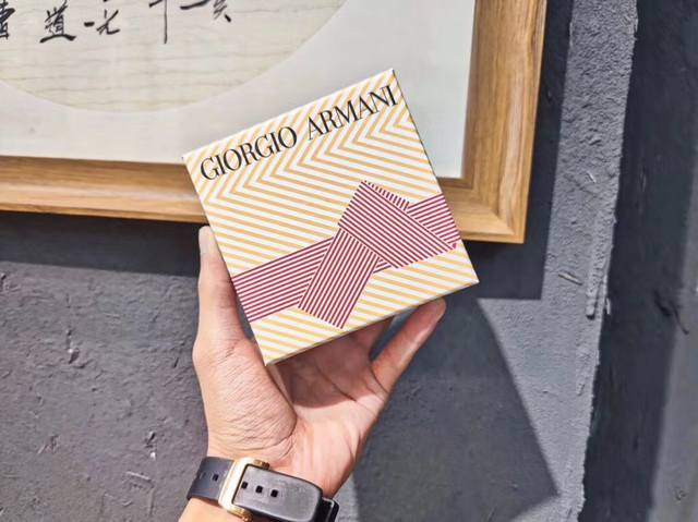 专柜品质Bs阿玛尼Armani Si Passione正品红色黄色挚爱限量香水两件套礼盒装！！专柜正品发售，七夕爆款礼物！阿玛尼挚爱香水小样每瓶7.5Ml！！7
