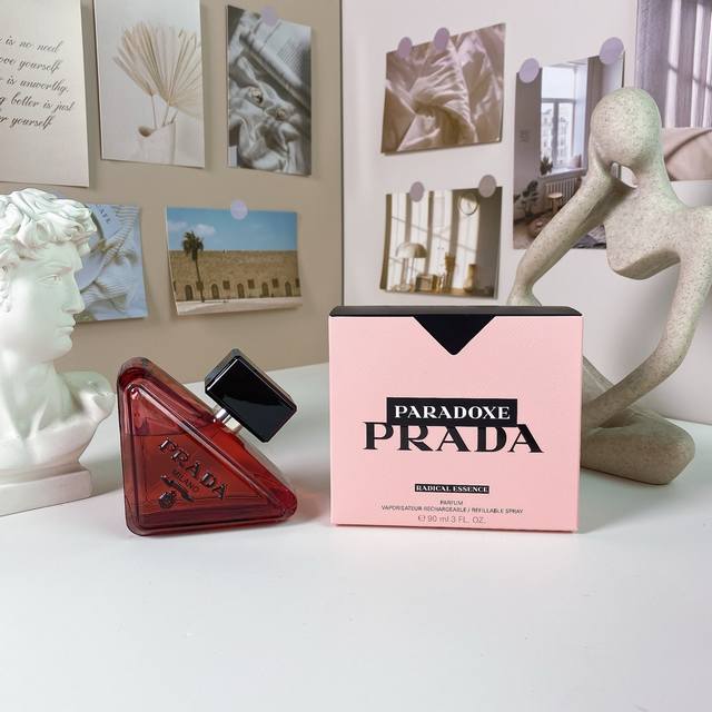 普拉达我本莫测浓香精90Mlprada Paradoxe Radical Essence, 2025品牌：普拉达属性：中性香香调：木质花香调气味：橙花油开心果檀