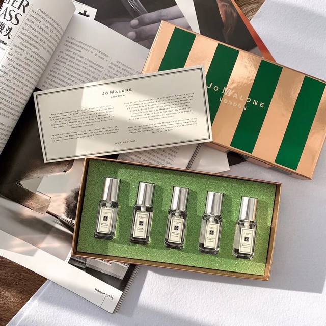 专柜品质Jomalone 祖马龙限量版女士香水 五件套！非常推荐入手的组合装，经常用香水的都知道小支装最好用，便于携带而且小容量用完了随时换~而且Jomalon