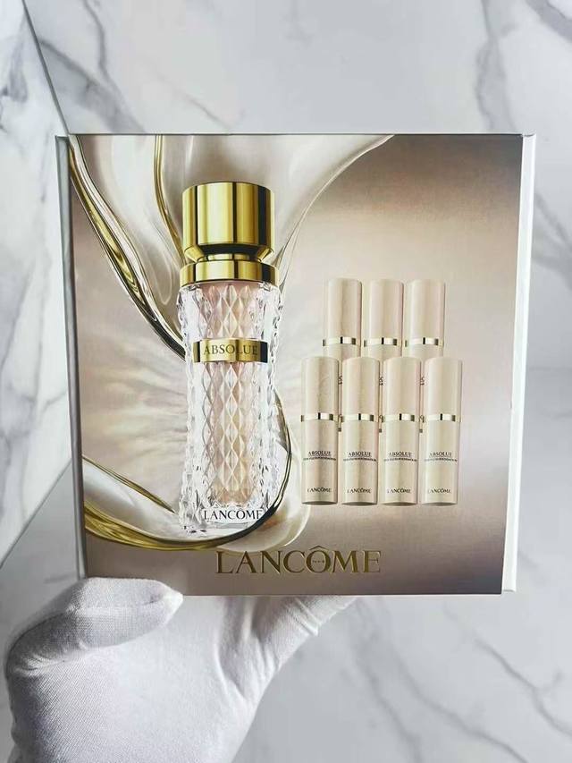通 兰蔻箐纯粉底液8+1套装！内含：粉底液35Ml#100号×1，小样5Ml#100×7，极光水50Ml×1。