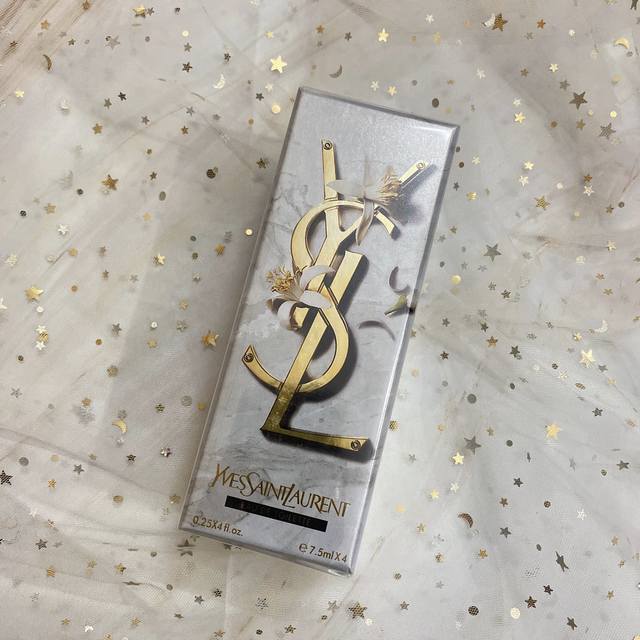 专柜品质 新款圣罗兰香水四件套 4×7.5Ml 内含反转巴黎，玫红巴黎，自由之香，黑鸦片，小巧精致 方便携带