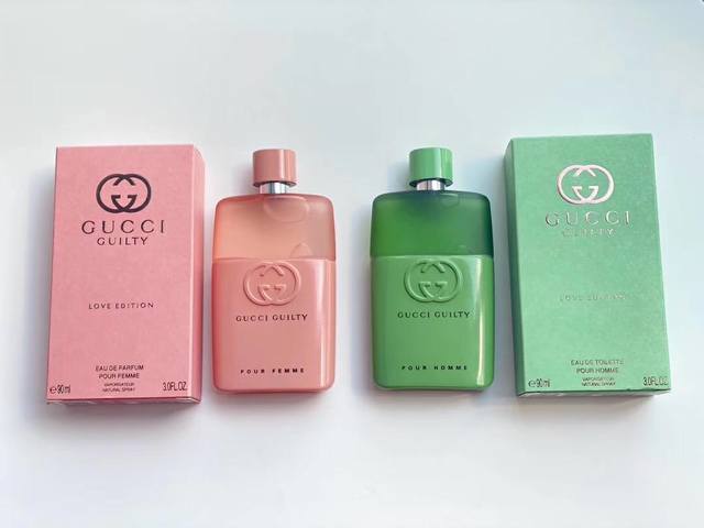 专柜品质古驰情侣限量版男士绿瓶-女士香水粉瓶Gucci真会撩人！ 隆重推出了一对限量版的男香和女香 限量罪爱情侣对香 Gucci Guilty Love Edi