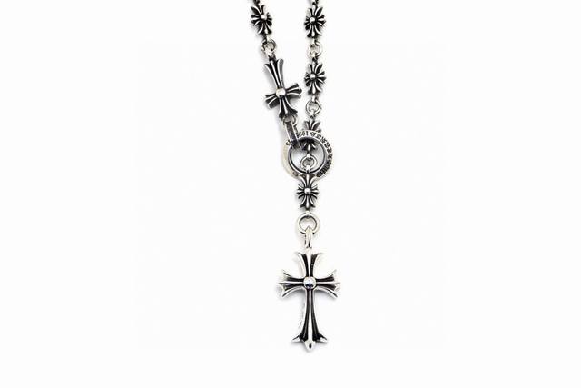 专柜品质 克罗心Chrome Hearts 网红同款项链雪梨同款 镶石双面十字架经典项链 经典到不行双面都可以戴 春冬秋冬都可以戴的款式送人选它就错不了啦～