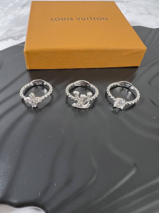 Lv 3件套戒指，均码