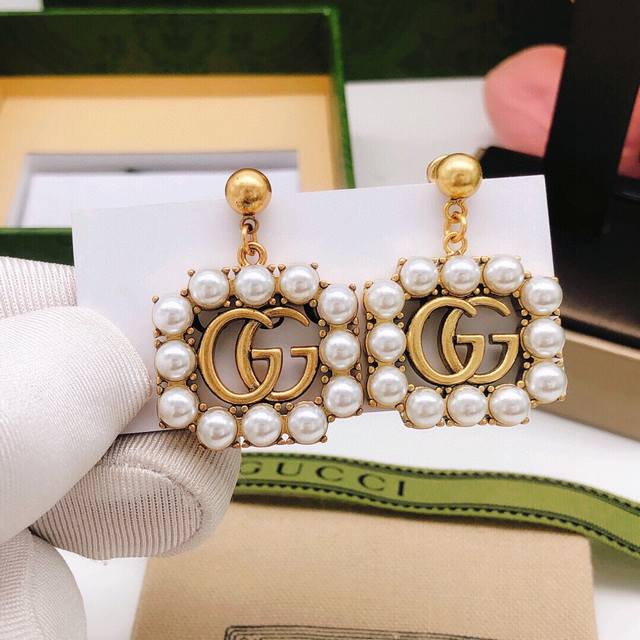 编号Ged0148Gucci古驰流苏方块耳钉米珠