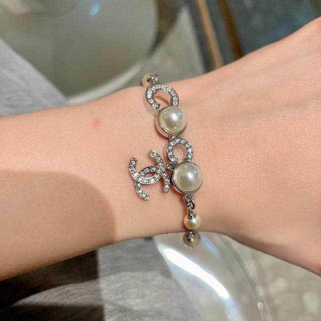 香奈儿珍珠 Coco手链
