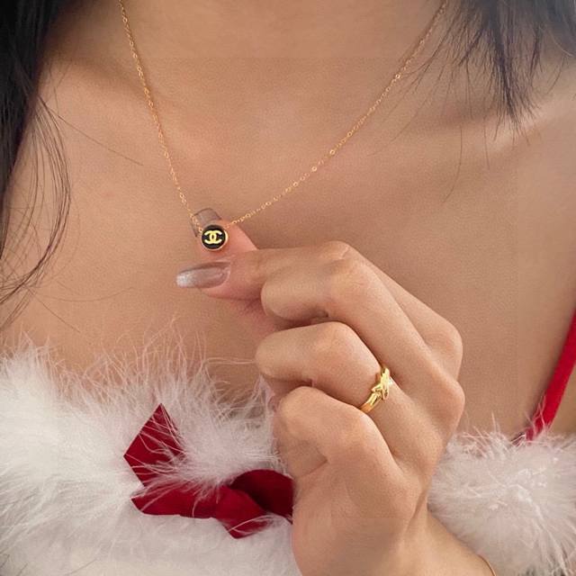 Chanel 小香风中古黑金系列独家金豆豆精工项链24K真金电镀保色项链小红书推荐爆款香奈最新款双C精钢超个性，百搭款特别特别赞，整体细节非常令人惊喜，设计感十