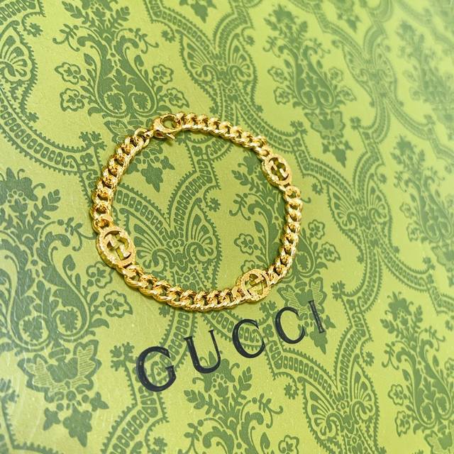 古驰推荐款2025最新古驰手链出炉 Gucci古驰手链最新款的经典款 精致无论款式 质感 都是绝对的顶尖Feel 只要看一眼就懂了 原版Logo 超 Nice