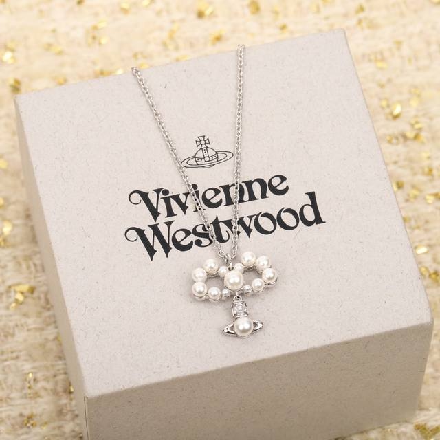 210091 我们出品 量大咨询客Fu Viviennewestwood蝴蝶结项链 宝宝，什么是快乐星球，来，这就是快乐星球！重磅推荐，墙裂建议一套入！闭眼入准
