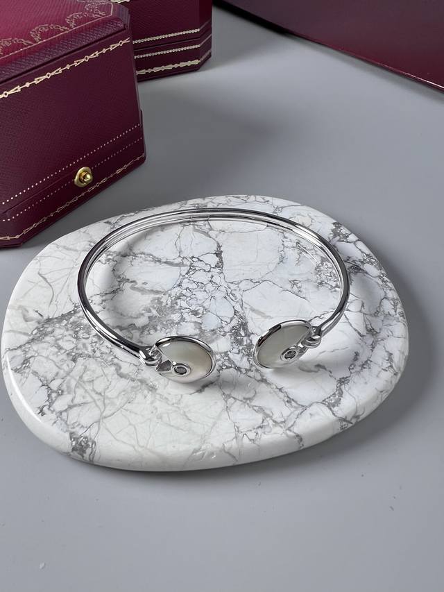 Cartier 卡地亚 手镯
