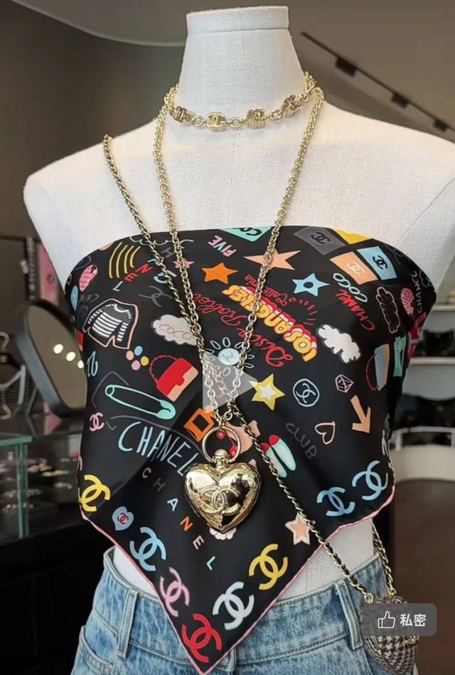 我们出品 即可当长链还可以当腰链辣妹这样搭！巨好看