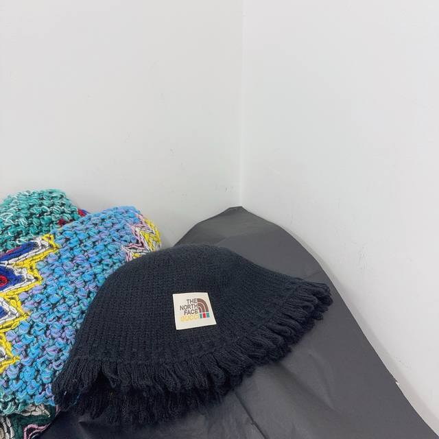 北面新款 秋冬慵懒氛围盆帽 百搭高级色系