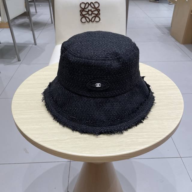 Chanel渔夫帽2025新款日系休闲百搭显脸小素颜盆帽设计感遮阳太阳帽子女