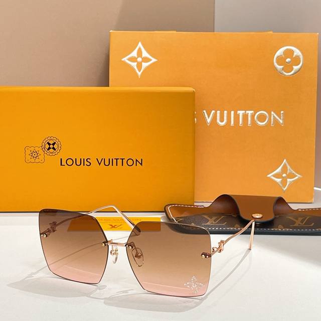 Louis Vuitto*Model：Z2961U Size：61口14-140