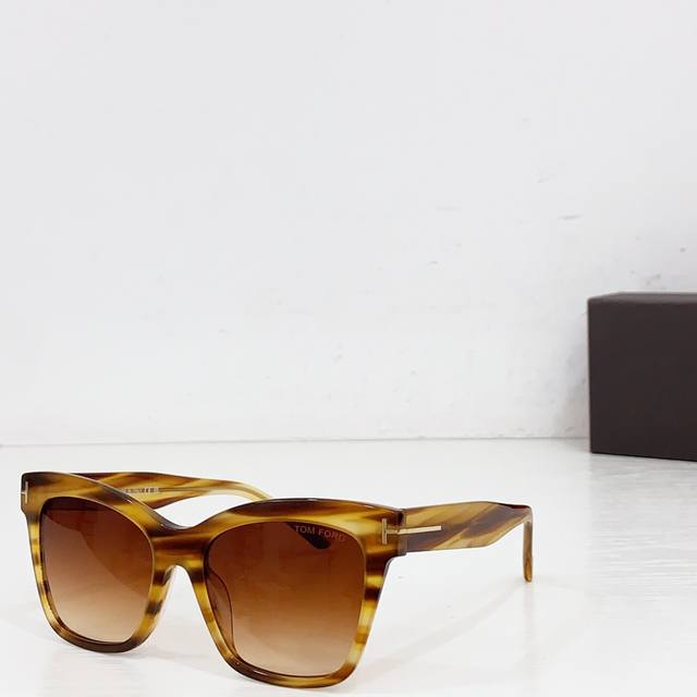 Tom For*官网原版一比一 汤姆福*Model: Ft 1217，Size：55口17-140经典版材框架，潮流时尚界的领军大牌牌，受很多时髦达人追捧！超高