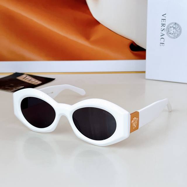 Versac* Model： Ve4466 Size：53口21-145