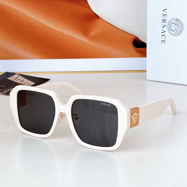 Versac* Model： Ve4472 Dsize：56口19-145