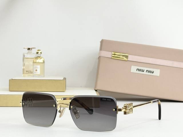 Miu Mi* Model:Mu 99Av Size：57口18-142