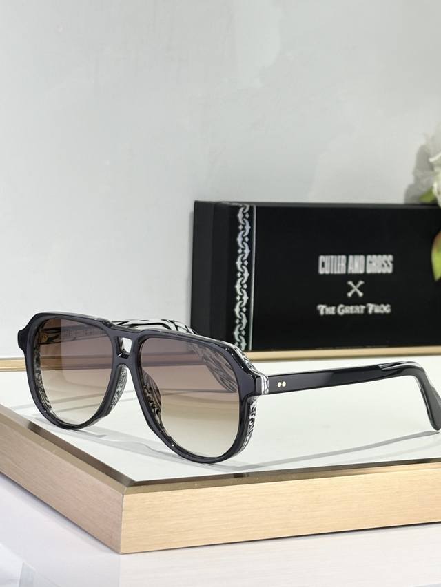 Cutler And Gross Mod：Cgsn9782 Size：60口14-150 备受期待的德国手工眼镜 最令人惊叹的大师系列 顶级臻品 精细雕刻的细条