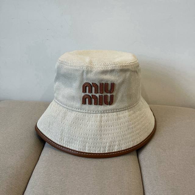 谬谬Miumiu 原单春夏新款渔夫帽，正品开模订制，原版做工细致质量超赞！