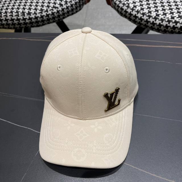 Lv路易威登 官网高版出货，经典棒球帽，非常经典的经典，四季可用，出门必备，非常显脸小