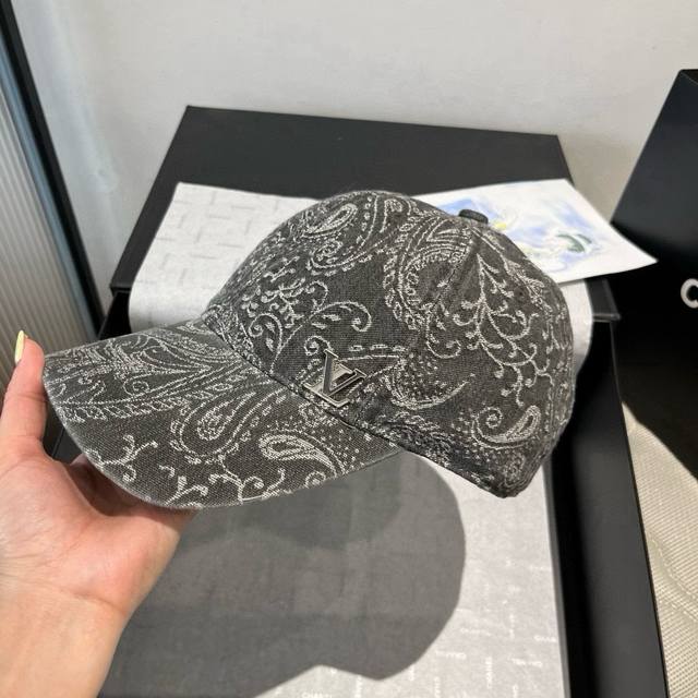 Lv新款鸭舌帽，头围57Cm