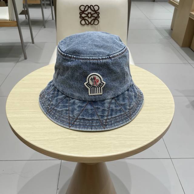 蒙口Moncler秋款牛仔渔夫帽，渔夫桶帽，头围57Cm