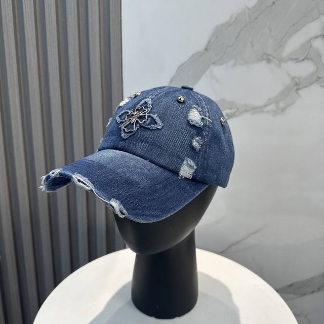 克罗心 25新款洗水牛仔棒球帽，个性时尚经典十字架标志，休闲带点酷酷的感觉，中性款 男女同款！超好搭！ 头围:56-58Cm均可