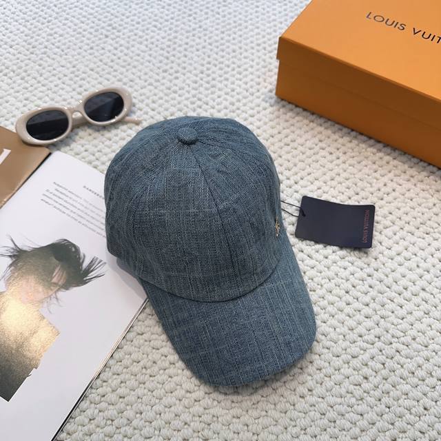 Lv路易威登新款原单棒球帽，Lv牛仔提花，专柜1:1开模订制，原版帆布面料 轻盈透气！质量超赞，基础头围56，可调节。