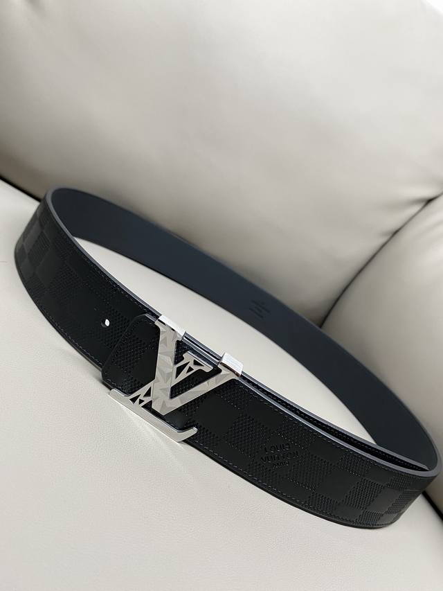 Lv 路易威登 4.0热压立体小牛皮 高品质钢扣 金白 新款同步更新