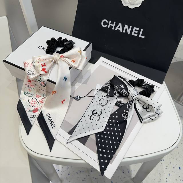 配包装盒 Chanel 香奈儿 最新款小香飘带发圈，百搭优雅，简单又实用！小姐姐必入单品
