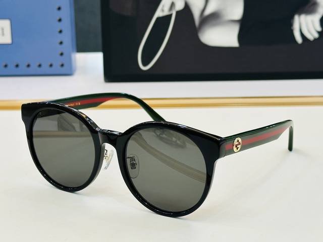 Gucc* 古家Gg0416Sk Size：54口20-145 原版墨镜搭配镜框时尚靓丽 J个性十足