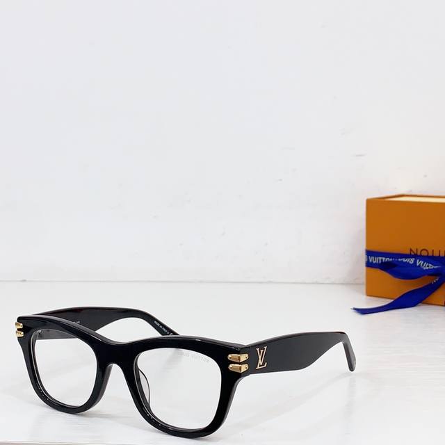 Louis Vuitto*Model：Z2927U Size：51口13-145