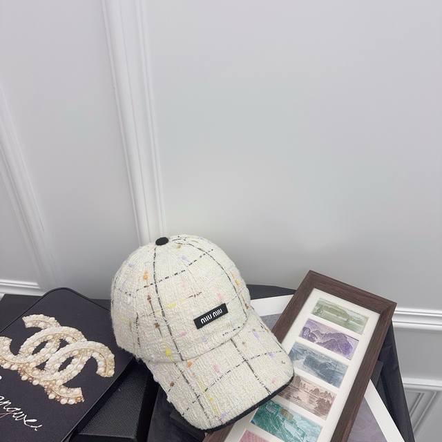 跑量 Miumiu秋冬新款棒球帽