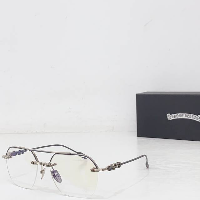 Chrome Hearts 纯银款原版复刻鉴定证书 克罗心新款 Flui D原版纯银打造，镜腿附带编码 超强雕花工艺手感极佳 呕心沥血之作，十字花纹螺丝细节超赞
