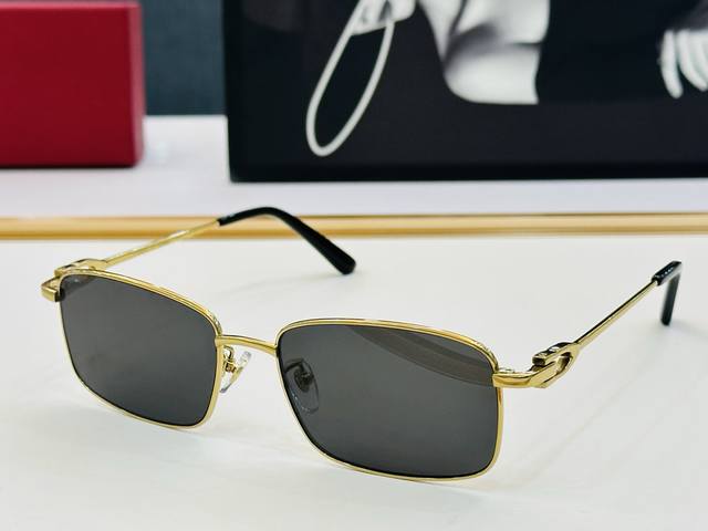 原版Cartie* 卡家 官网经典款 太阳镜 Ct0369O Size：56口18-145 电镀工艺精湛大牌品 W戴起来气质十足！纯钛