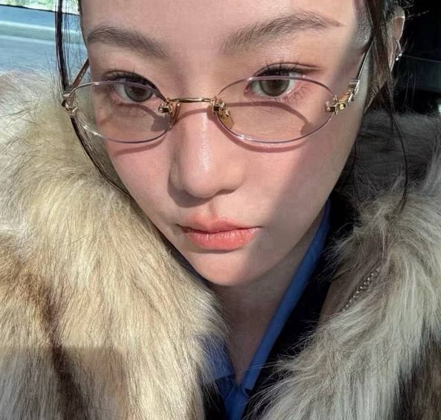 原装鼻托 模特图 Miu Mi*Model:Smua54Size：51口20-140