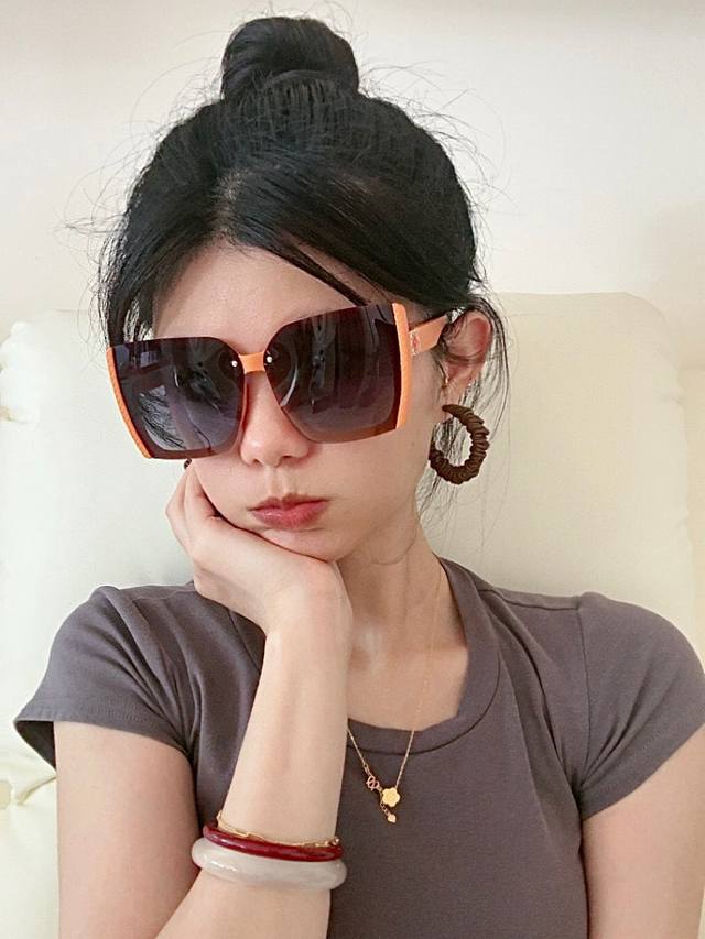 2025新款 爱马仕女士偏光太阳镜 宝丽来高清镜片高品质Tr-90镜框 时尚百搭！ 型号：H6888
