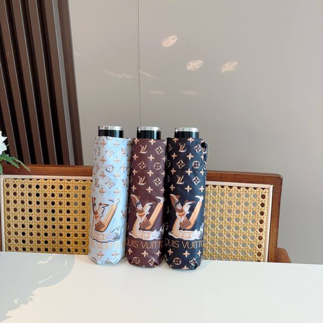 Louis Vuitton 路易威登 五折手开晴雨伞 新涂层技术深色伞面 拥有令人惊喜的遮光效果！