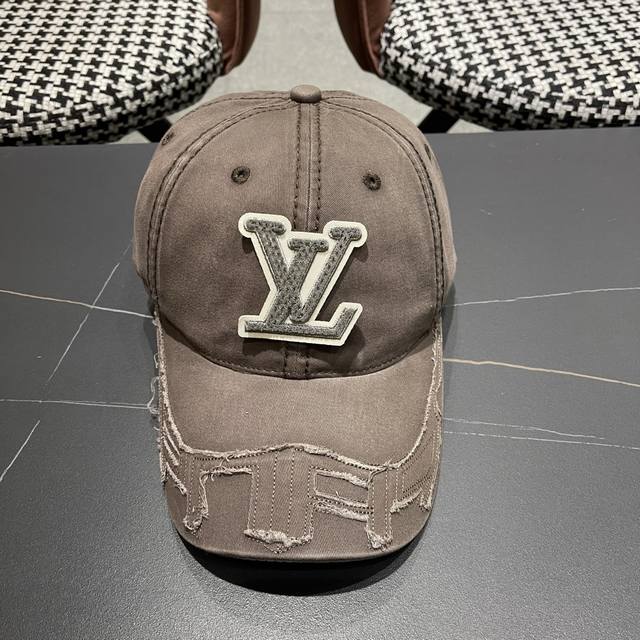 Lv 路易威登2025新款经典休闲潮流款简约棒球帽日韩风格，随便搭配都超好看！出门旅游，绝对要入手的一款