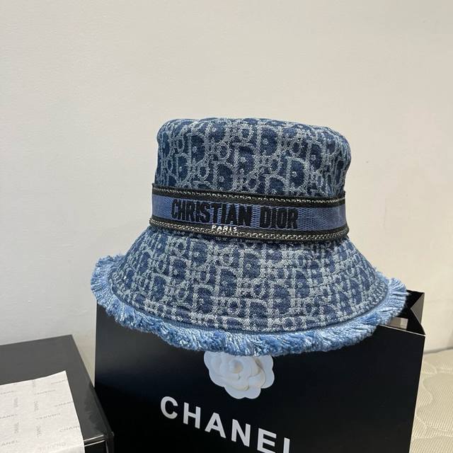 Dior迪奥新款牛仔渔夫帽